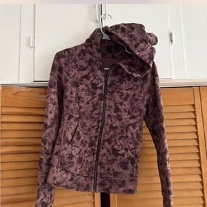 Lululemon Scuba Full Zip size 4